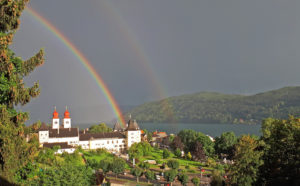 Blick vom Turm auf Regenbogen